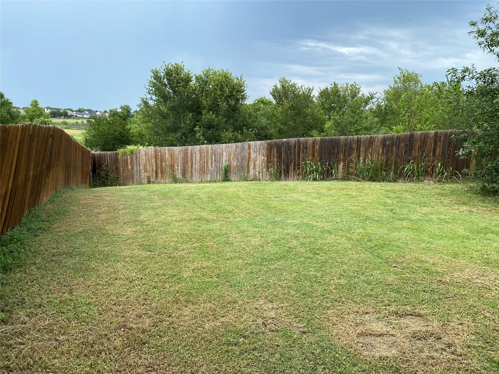 160 Lakeview Ct - Photo 8