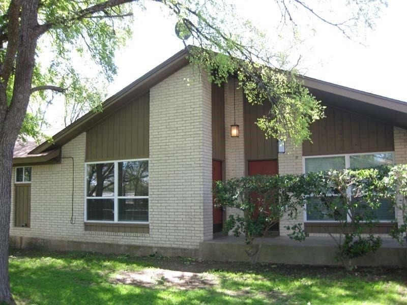 11905 Bell Ave - Photo 0