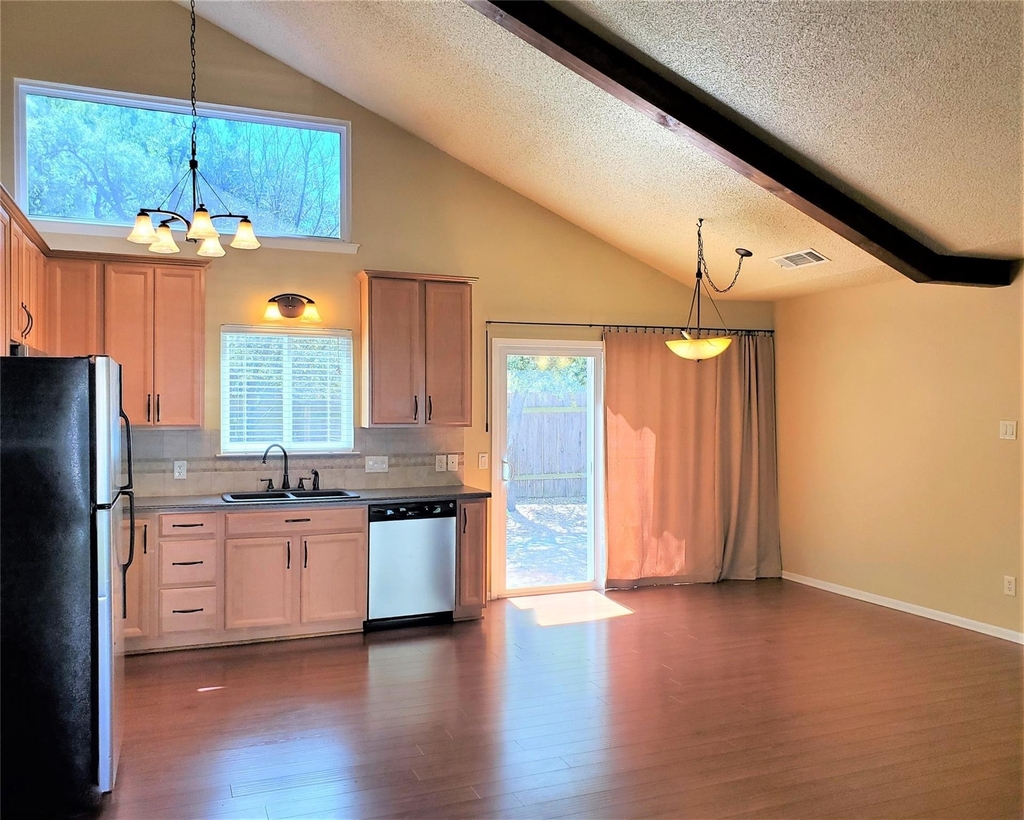 11905 Bell Ave - Photo 4