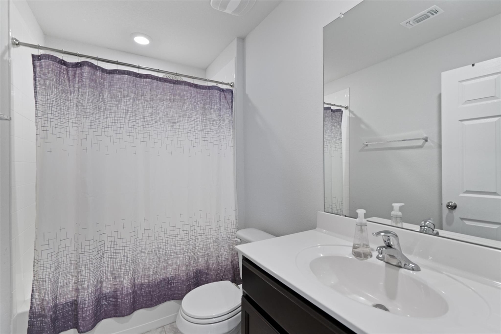 701 Taggart Trl - Photo 4