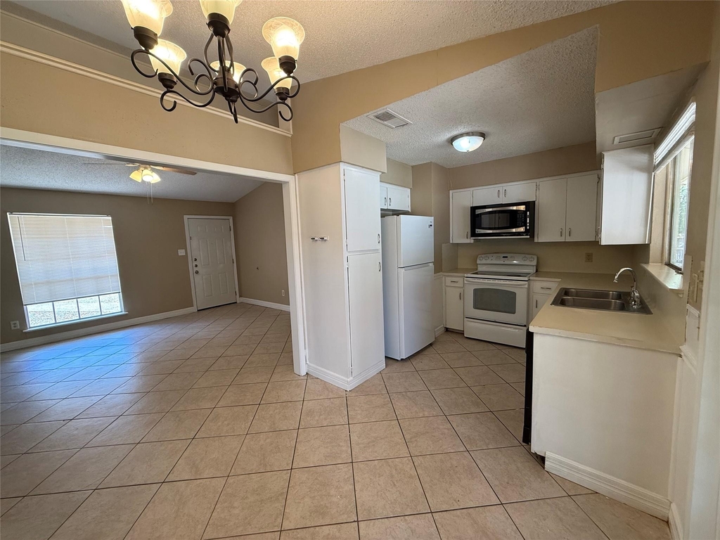 1510 Glen Burnie Dr - Photo 12