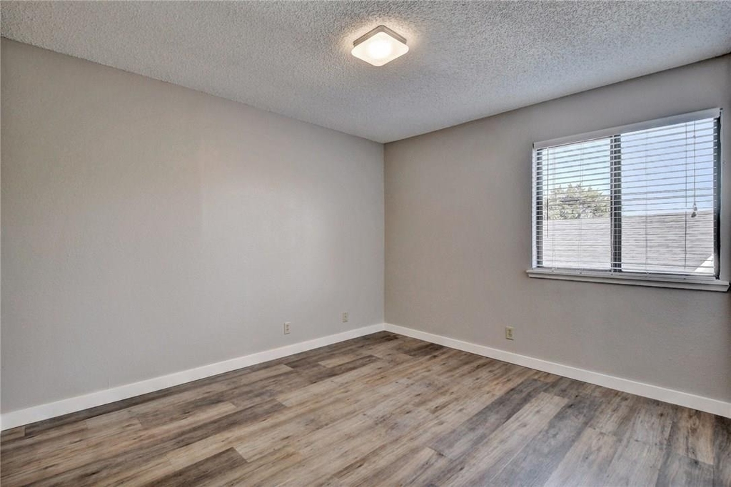 20800 Bonanza St - Photo 13