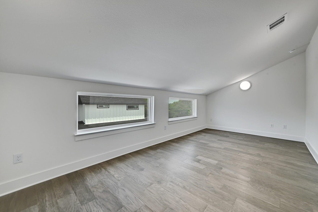 2308 Maxwell Ln - Photo 15