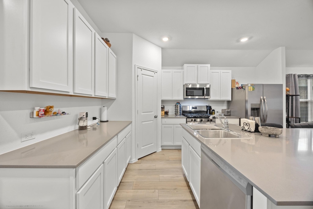 2321 Four Waters Loop - Photo 2