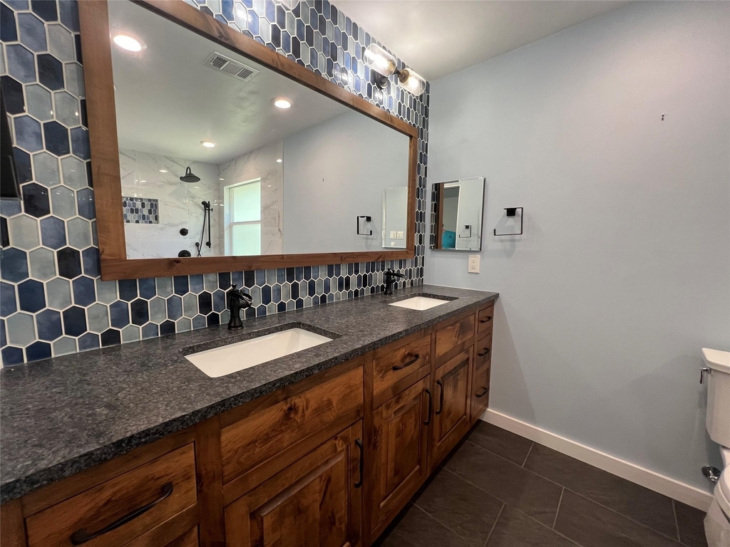 2908 Wadsworth Way - Photo 5
