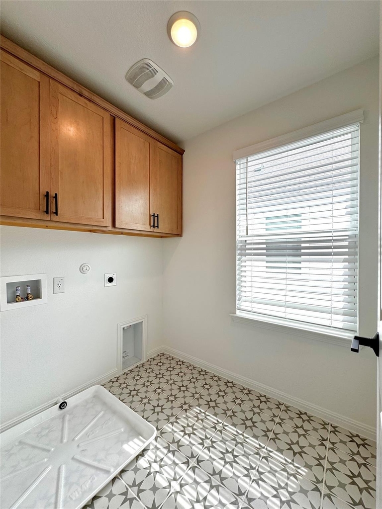 1602 Iberville Dr - Photo 8