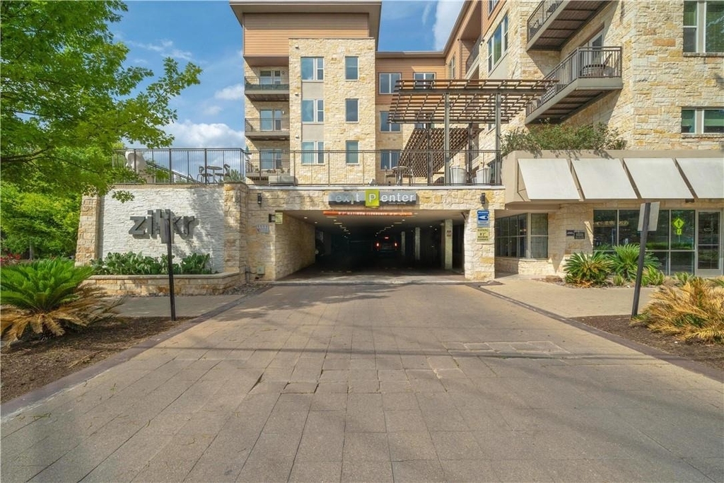 1900 Barton Springs Rd - Photo 38