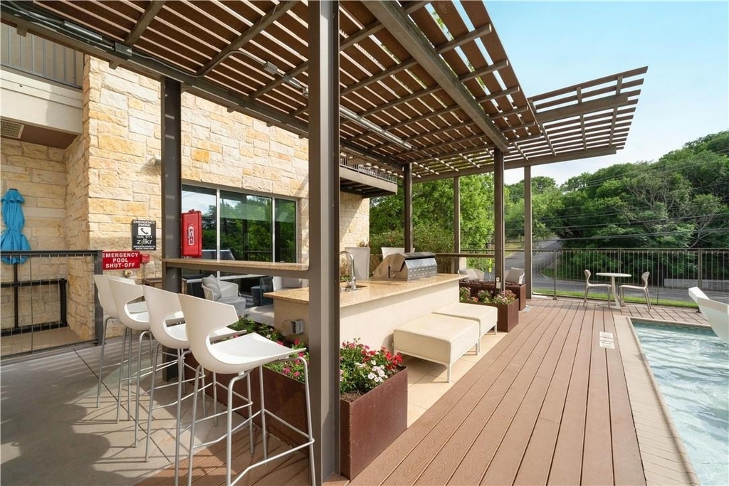 1900 Barton Springs Rd - Photo 32