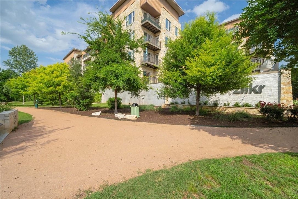 1900 Barton Springs Rd - Photo 35