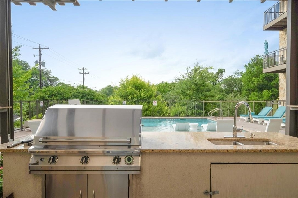 1900 Barton Springs Rd - Photo 30