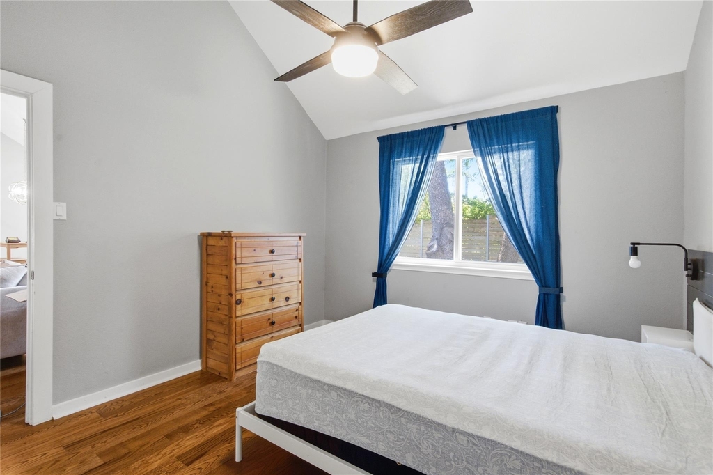 6107 Avery Island Ave - Photo 5