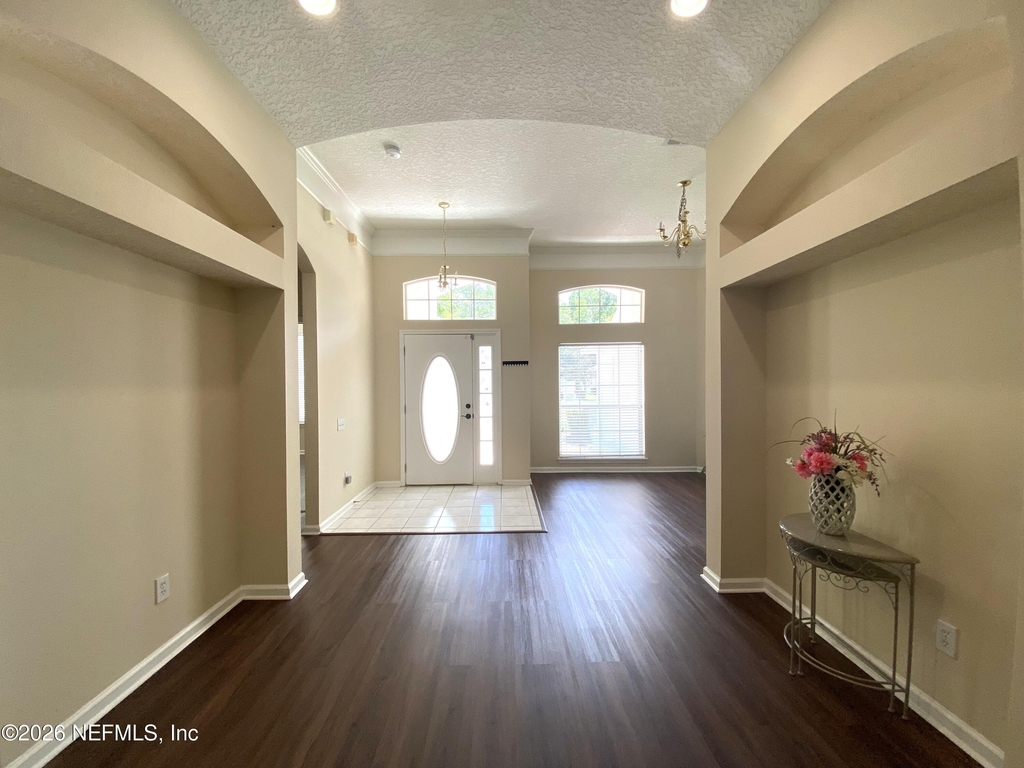 10519 Creston Glen Circle - Photo 3