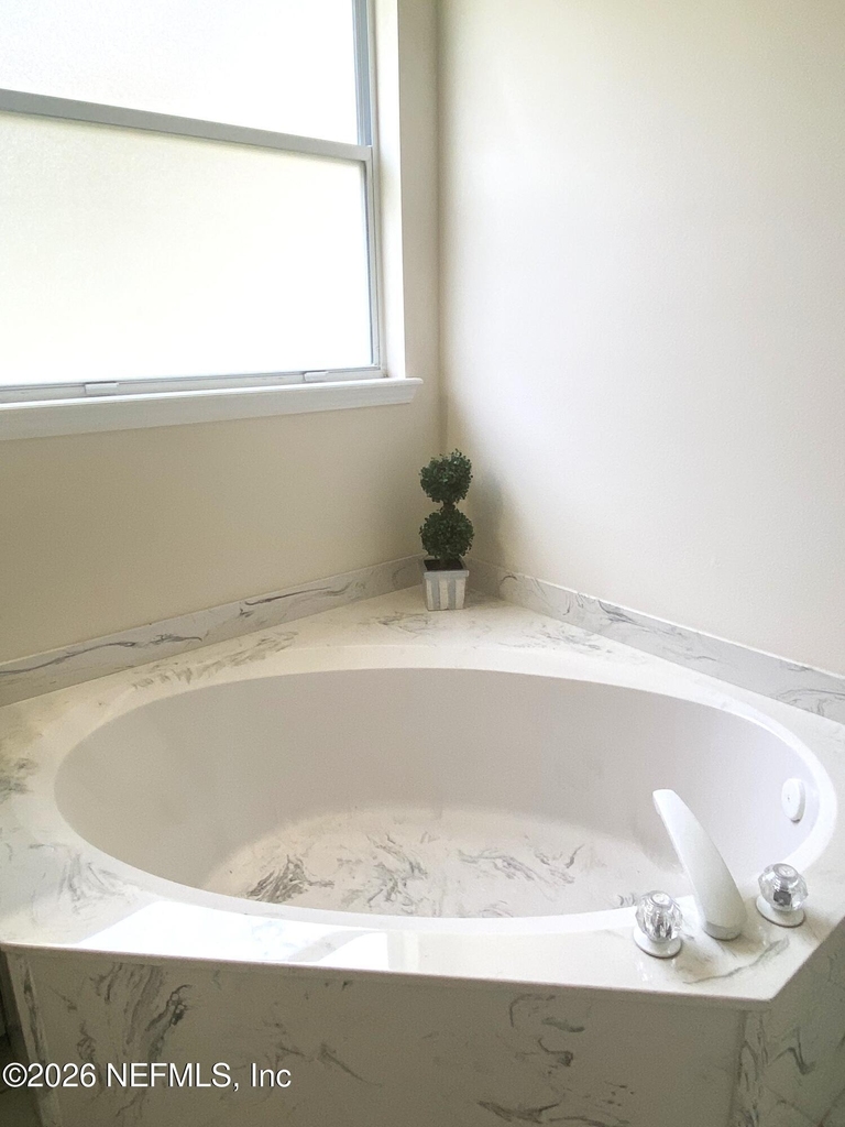 10519 Creston Glen Circle - Photo 9