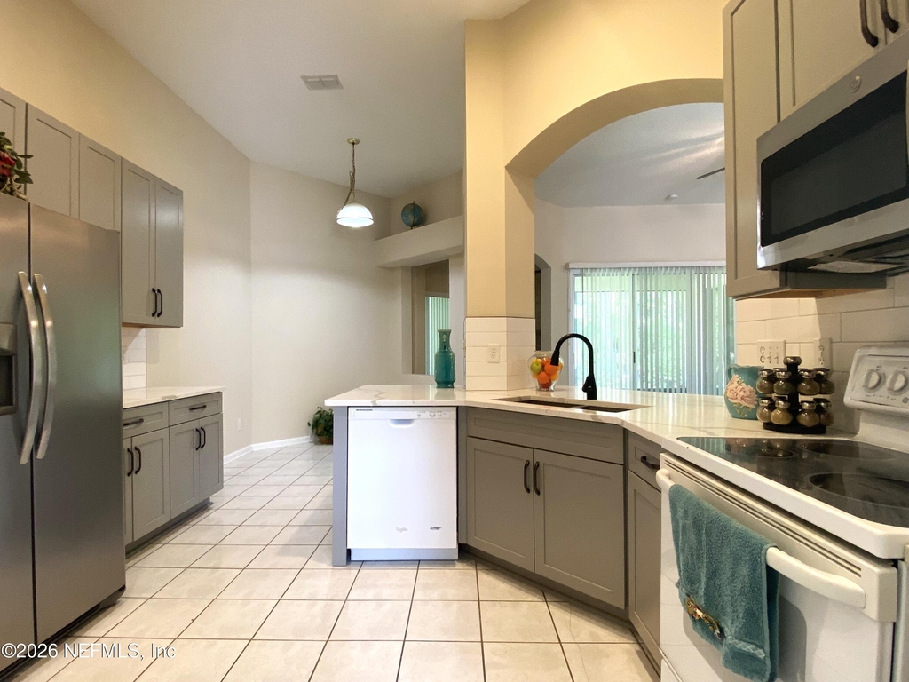 10519 Creston Glen Circle - Photo 6