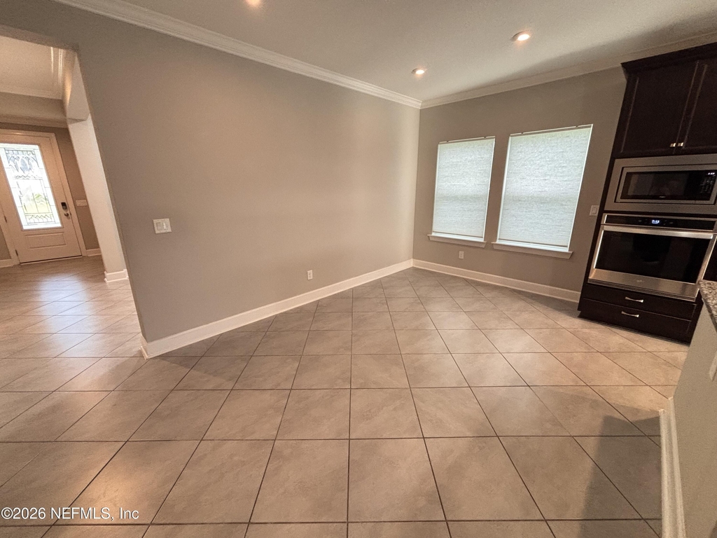 212 Willow Creek Court - Photo 13