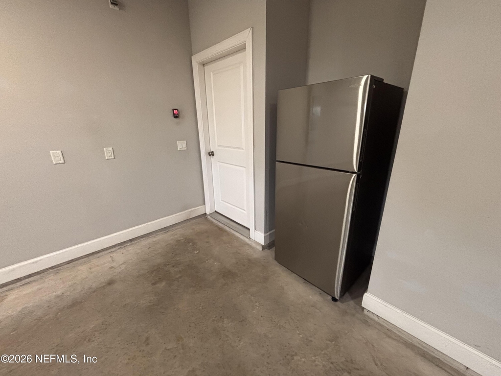 212 Willow Creek Court - Photo 28