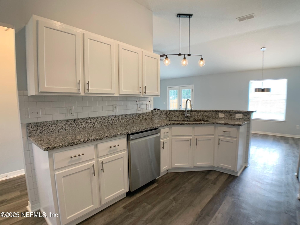 3201 Deer Creek Drive - Photo 8