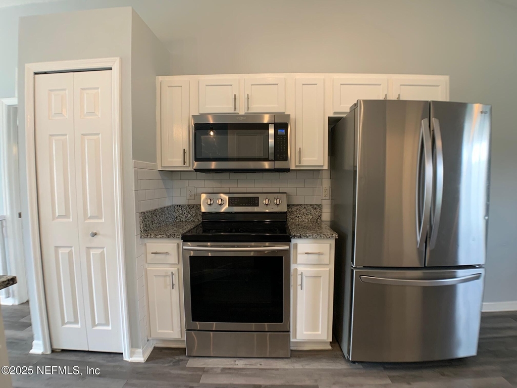 3201 Deer Creek Drive - Photo 10