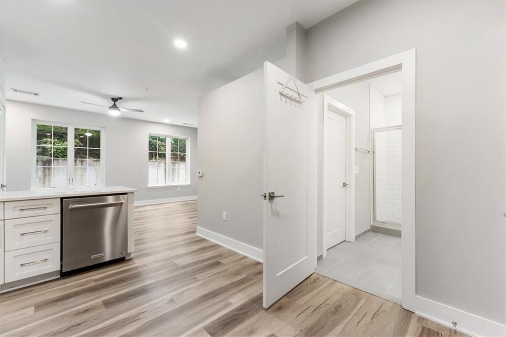 22 Airline Street Ne - Photo 9