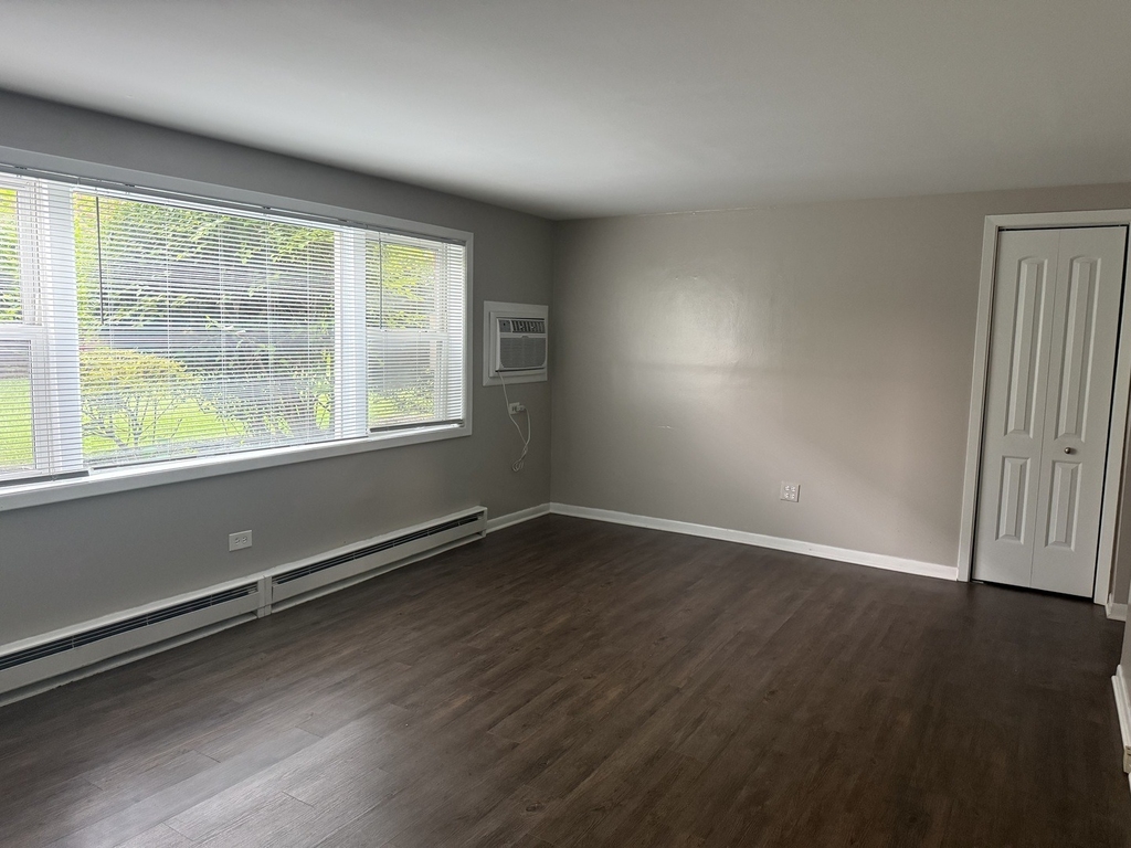 4225 Forest Avenue - Photo 1