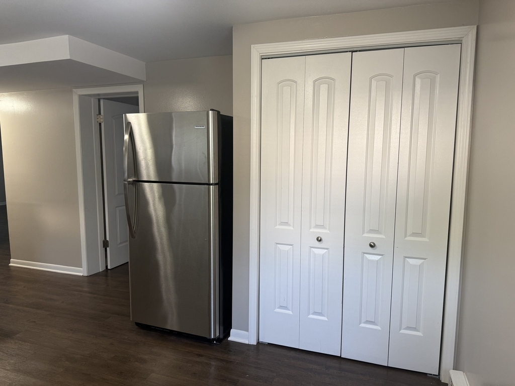 4225 Forest Avenue - Photo 8
