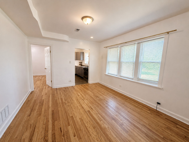 834 N Christiana Avenue - Photo 5