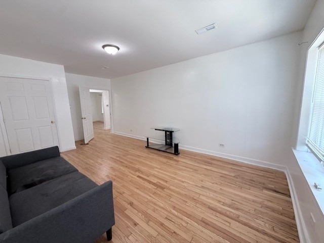 834 N Christiana Avenue - Photo 3