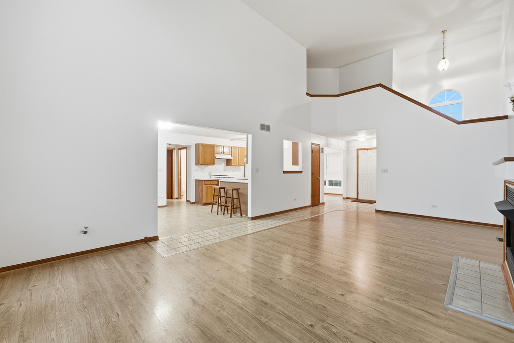 1909 Havenhill Drive - Photo 4