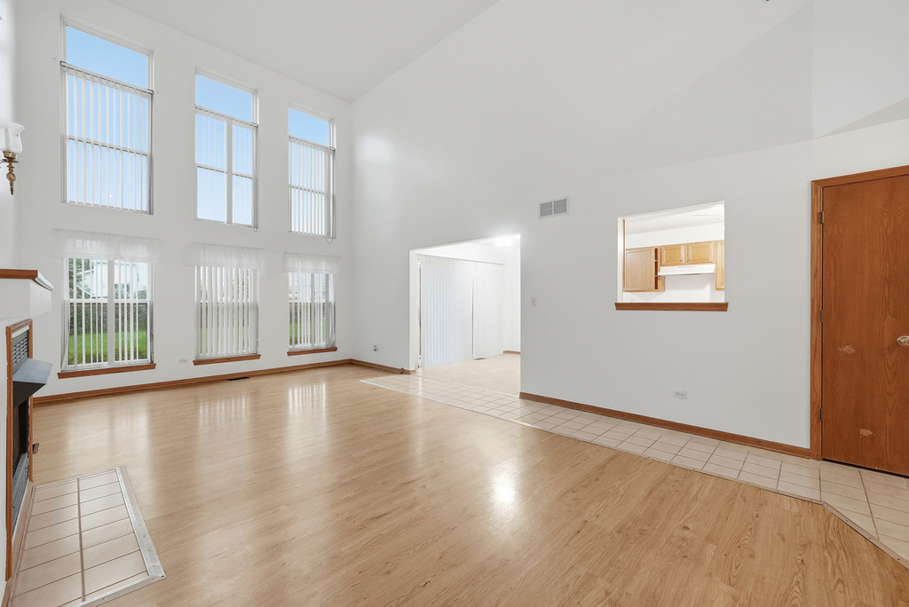 1909 Havenhill Drive - Photo 3