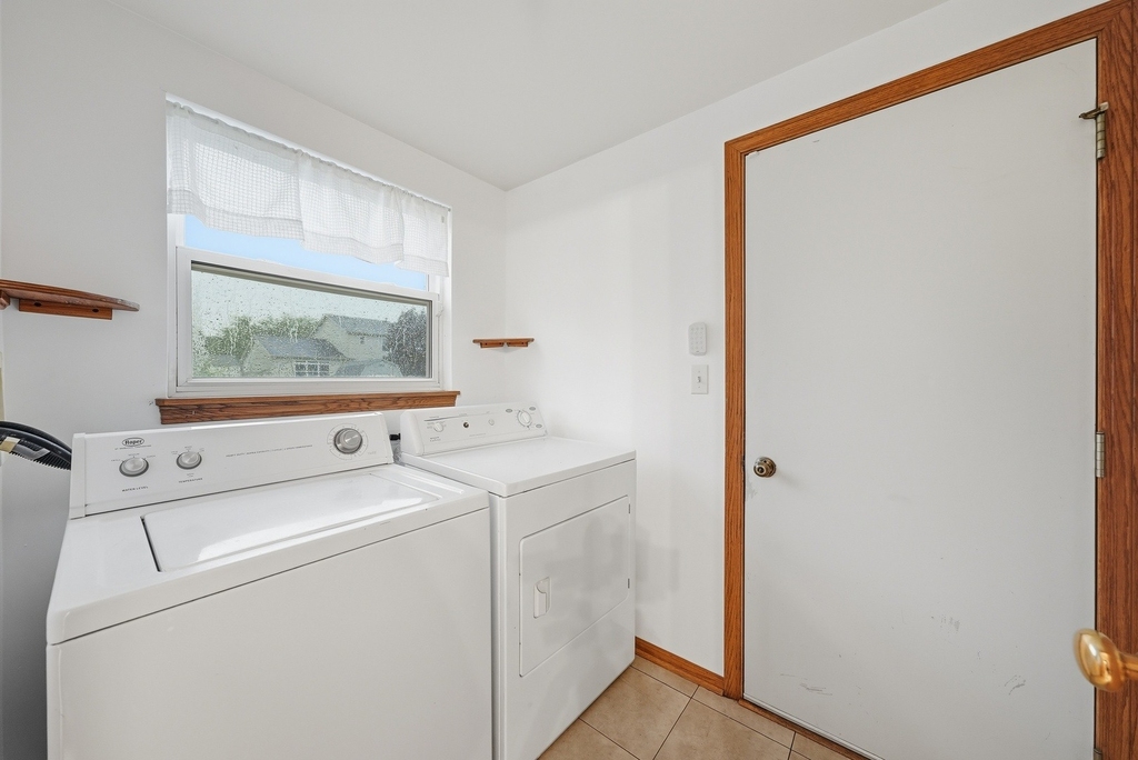 1909 Havenhill Drive - Photo 11