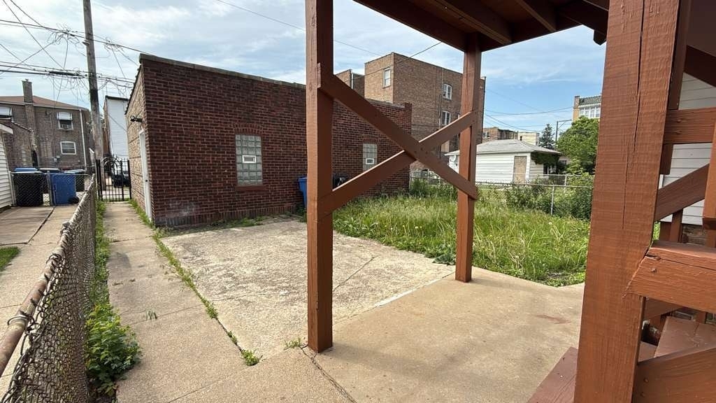 8210 S Marshfield Avenue - Photo 16