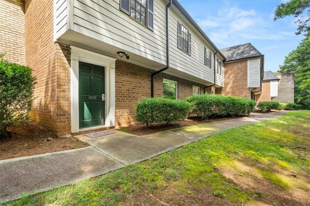 360 Winding River Drive - Photo 0