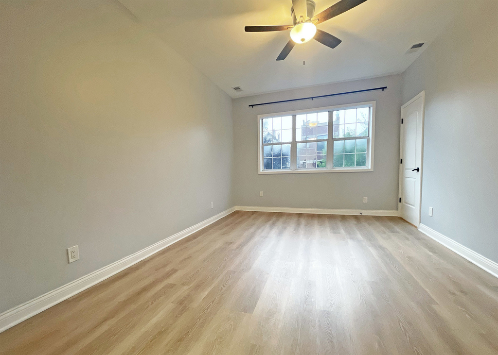 2429 W Cortland Street - Photo 1