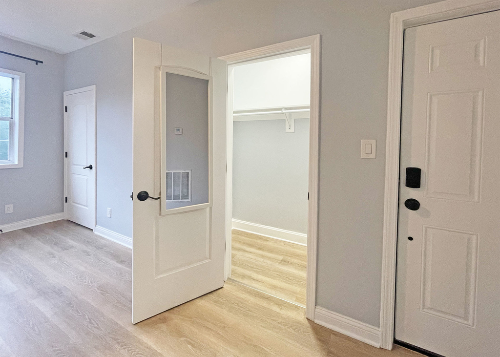2429 W Cortland Street - Photo 4
