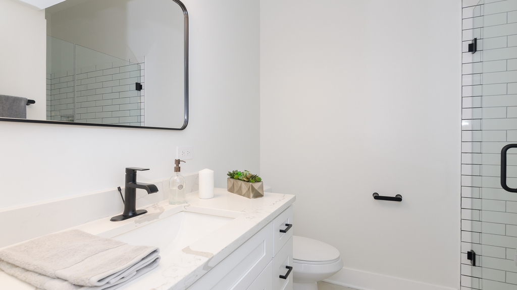 1458 W Pensacola Avenue - Photo 7