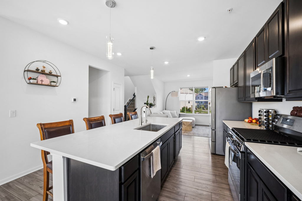 1034 Atterberg Road - Photo 2