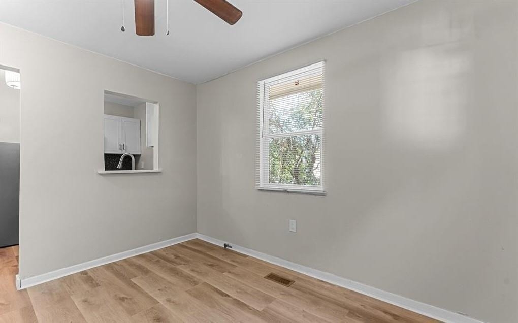 2164 Monroe Avenue - Photo 4