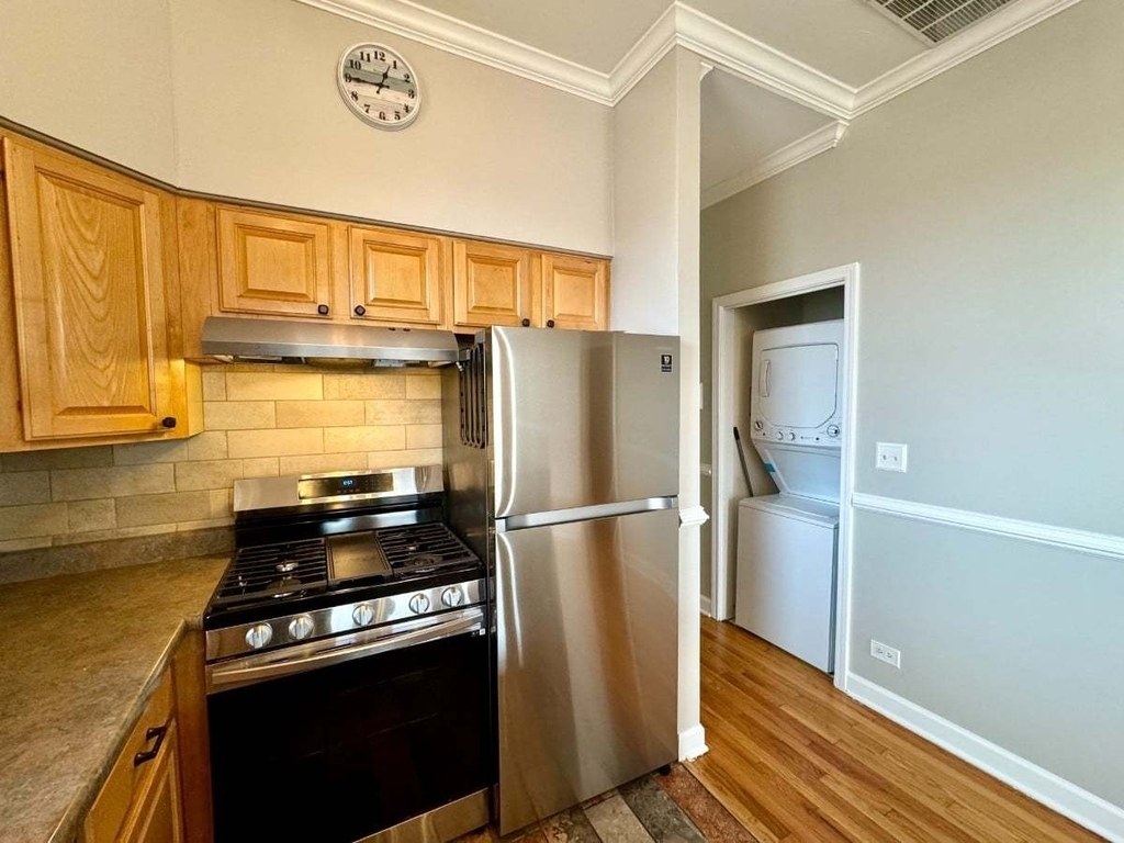 1537 N Fairfield Avenue - Photo 11