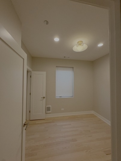 6455 S St. Lawrence Avenue - Photo 8
