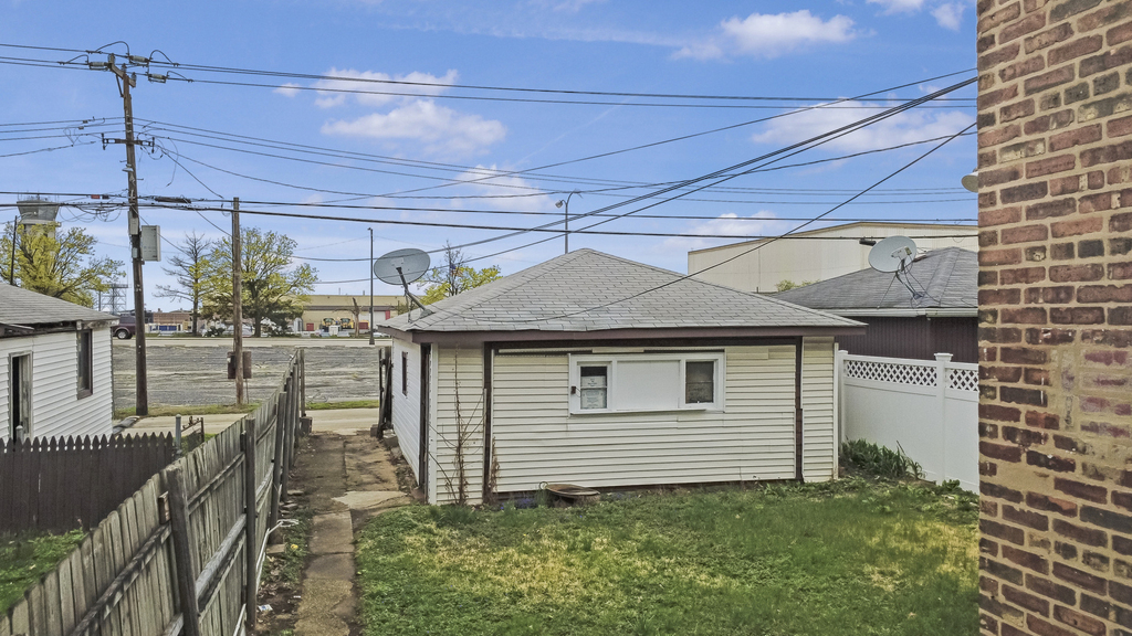 5156 W 63rd Place - Photo 1