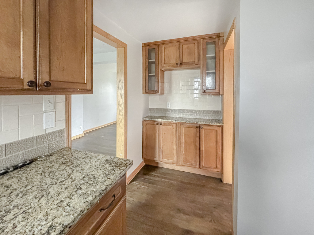 5156 W 63rd Place - Photo 3