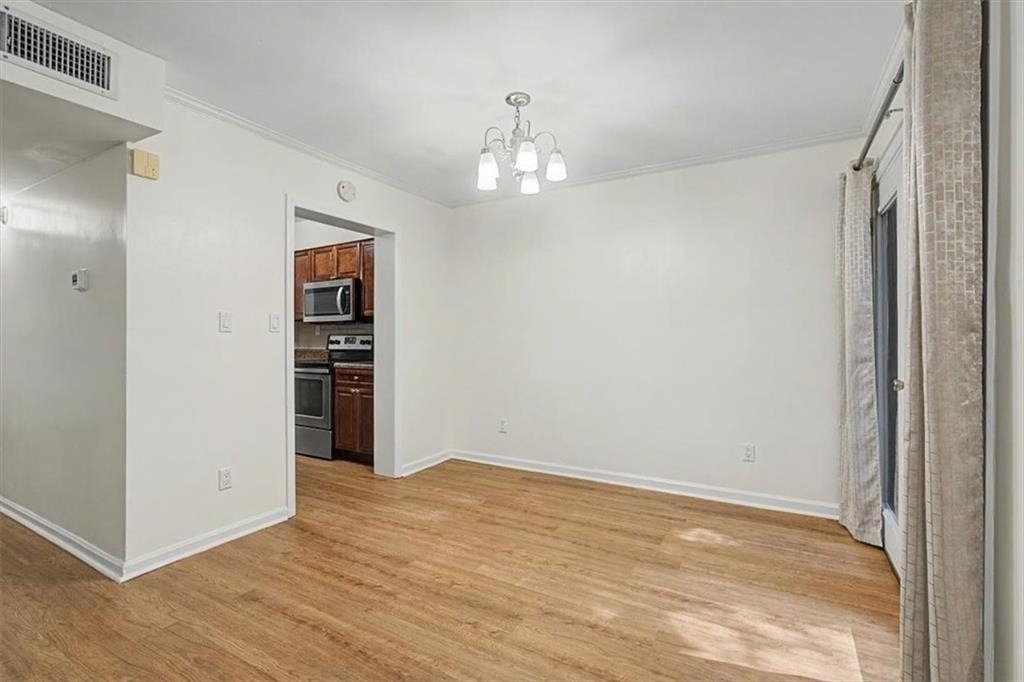 6350 Hawthorne Terrace - Photo 8