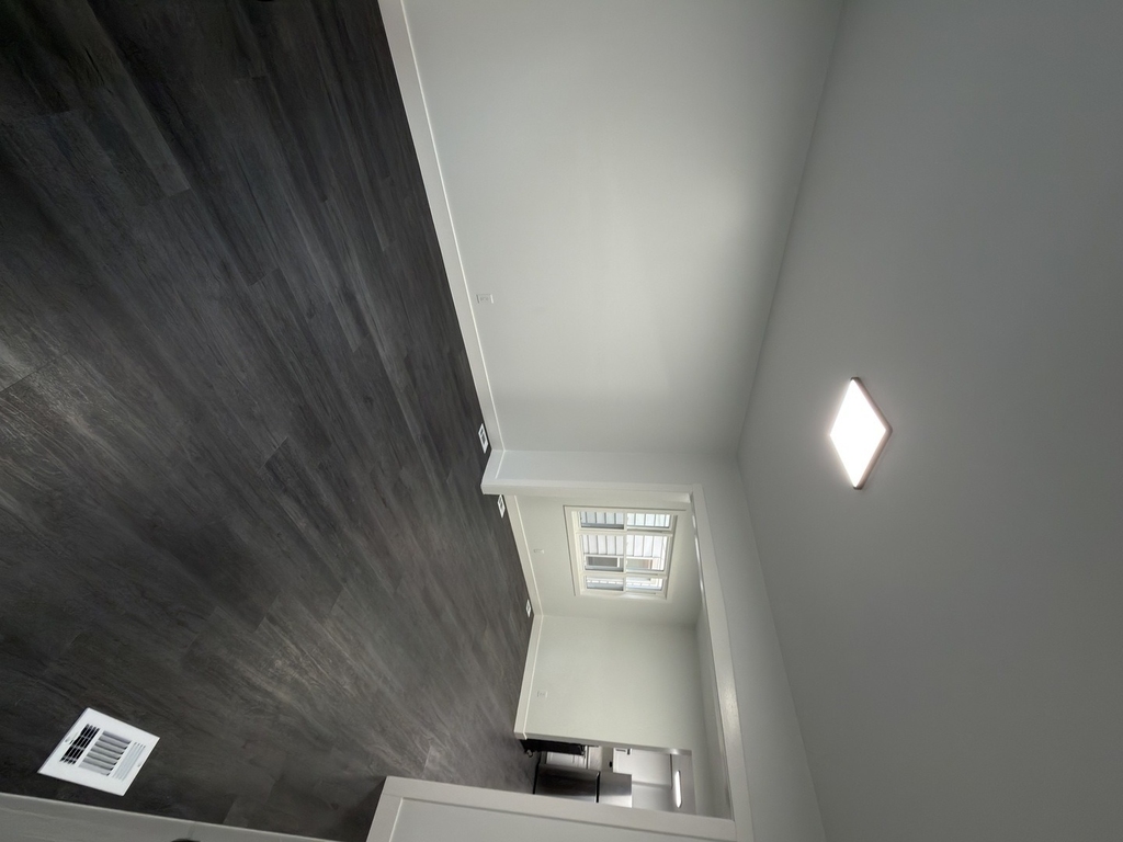 5620 N Major Avenue - Photo 2