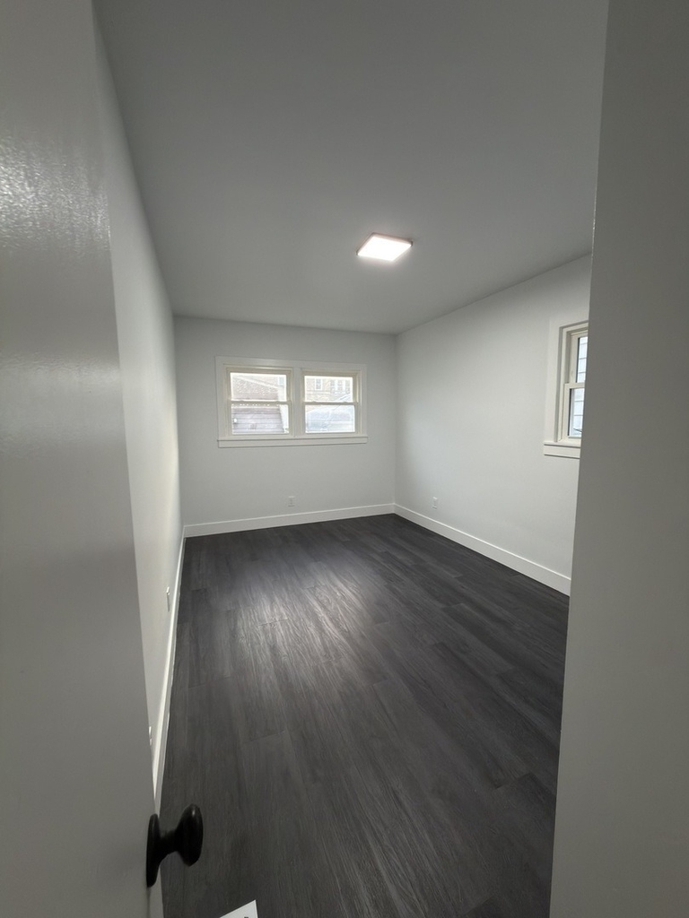 5620 N Major Avenue - Photo 6