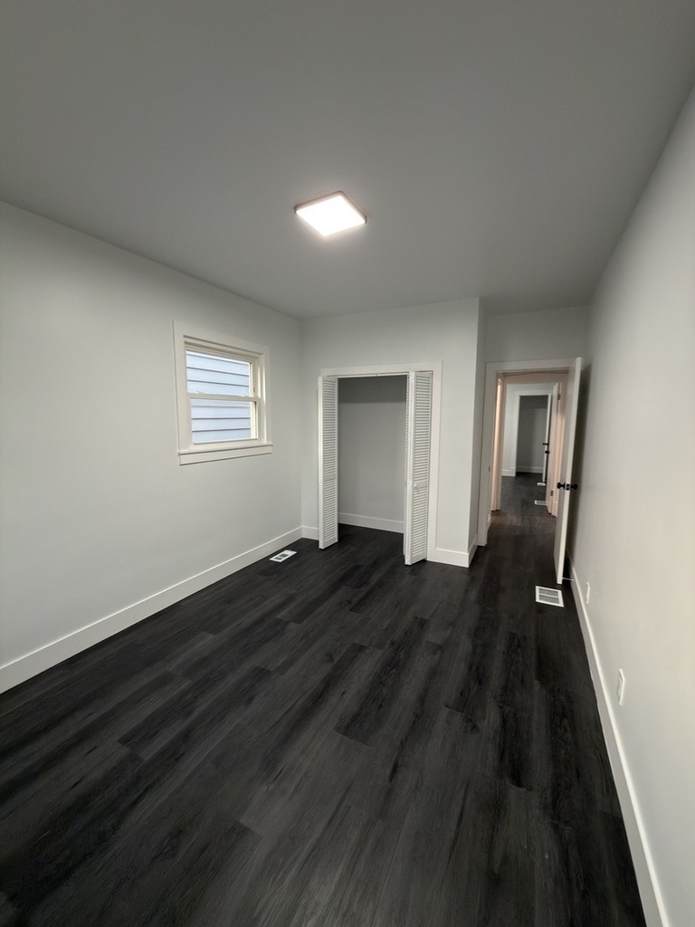5620 N Major Avenue - Photo 7