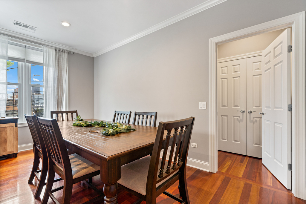 1056 W Lawrence Avenue - Photo 9