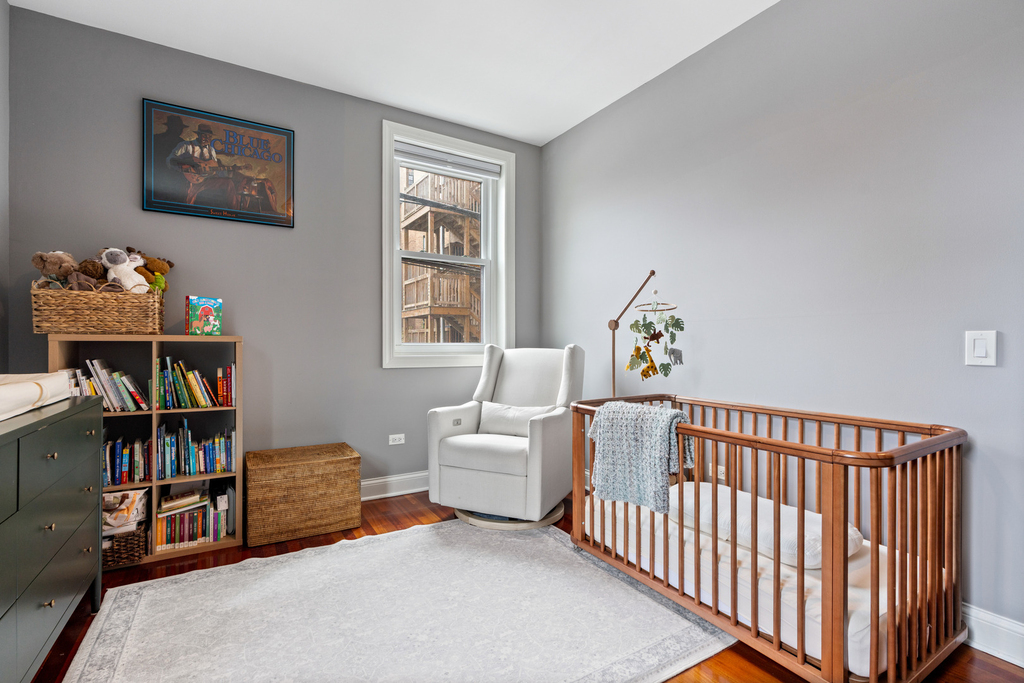 1056 W Lawrence Avenue - Photo 13