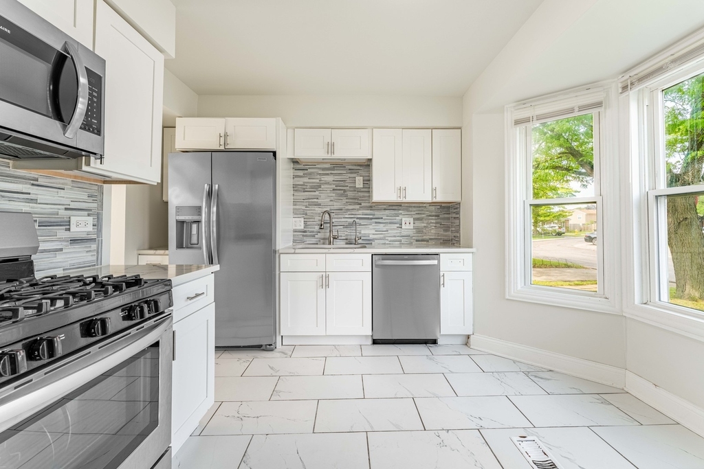 1430 Ash Court - Photo 6