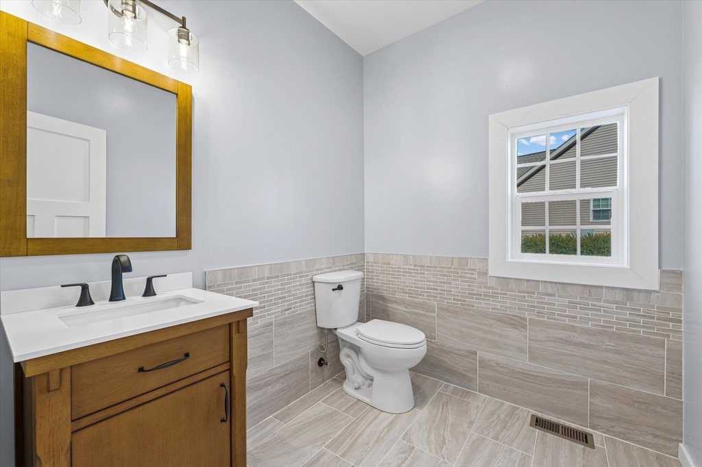 1306 Roberto Road - Photo 16