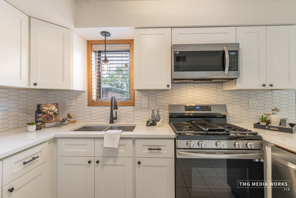 616 E 5th Avenue - Photo 13